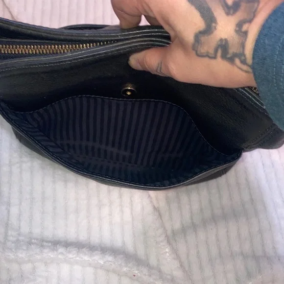 Coach VINTAGE 90’s  Black pebbled  Leather Shoulder Bag No-4924 NO CALLOUTS - Picture 13 of 13